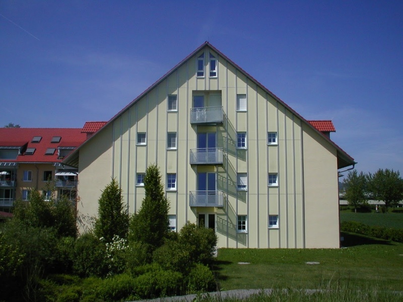 Fassade in SalemMimmenhausen.Holzbau Looser — Holzbau